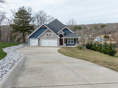 4 Partney Cir, Bella Vista, AR, 72715-6919 | Card Image