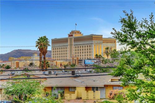 124-62 E Serene Ave, Las Vegas, NV, 89123-7800 | Card Image