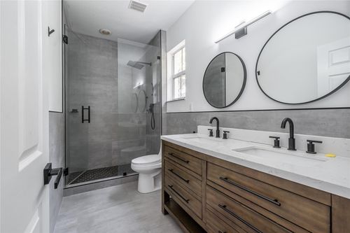 422 Ne 1st Ave, Pompano Beach, FL, 33060-6102 | Card Image