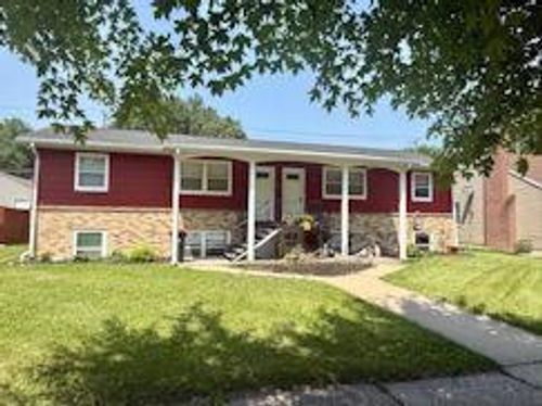 411 E Broadway St, Redwood Falls, MN, 56283-4255 | Card Image