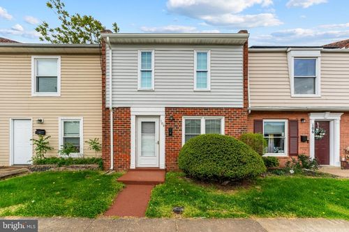 104 Hickok Cir, FREDERICKSBURG, VA, 22401-2712 | Card Image