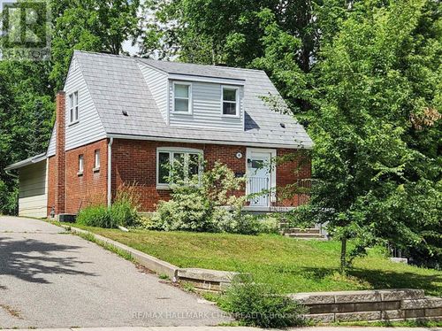 40 Wellington Street E, Barrie (Wellington), ON, L4M2C2 | Card Image