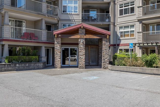 107 - 2515 Park Drive, Condo with 2 bedrooms, 2 bathrooms and 2 parking in Abbotsford BC | Image 2