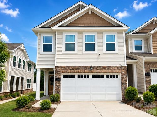 12035 Gambrell Dr, Charlotte, NC, 28278-8586 | Card Image