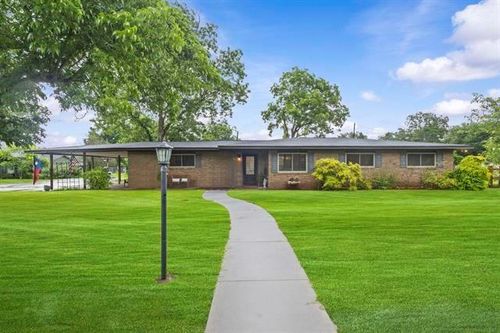 1663 4th St, Nome, TX, 77629 | Card Image