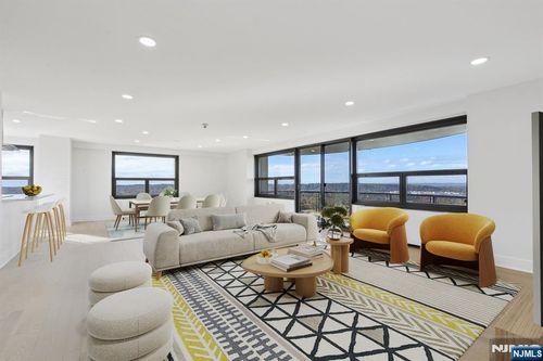 2 Claridge Dr, Verona, NJ, 07044 | Card Image