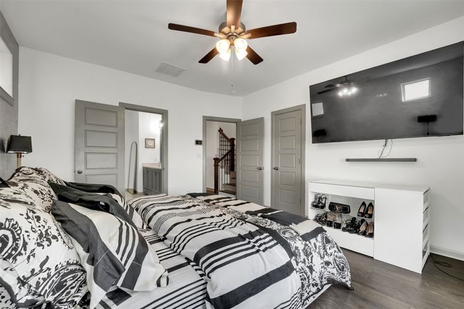 1014 Manacor Ln, House other with 3 bedrooms, 4 bathrooms and null parking in Dallas TX | Image 24