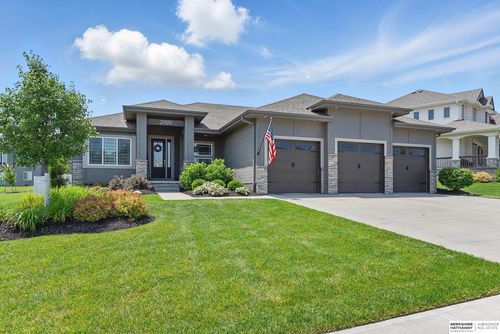 21819 H St, Elkhorn, NE, 68022-3377 | Card Image