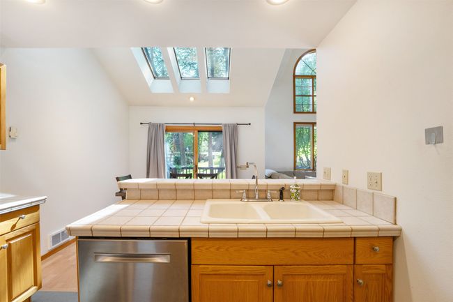 183 Eagle Bend Dr, Townhouse with 2 bedrooms, 3 bathrooms and null parking in Bigfork MT | Image 19