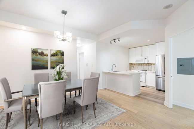 806 - 88 Palace Pier Crt, Condo with 2 bedrooms, 2 bathrooms and 1 parking in Etobicoke ON | Image 8