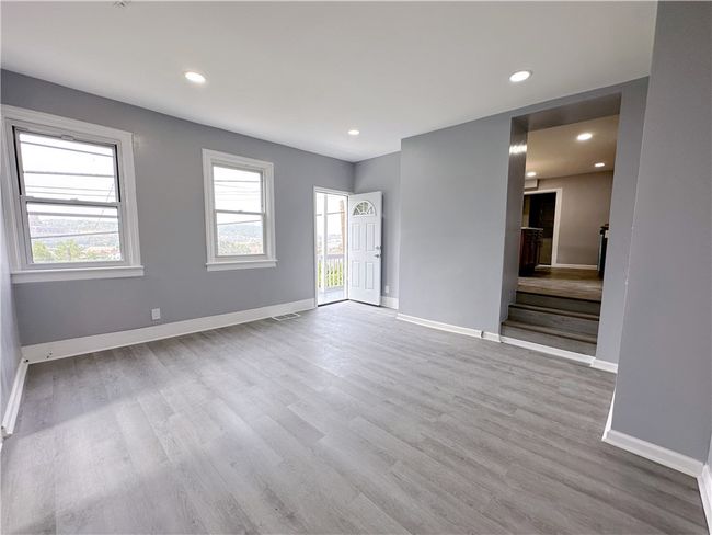 Unit 1 living room | Image 14