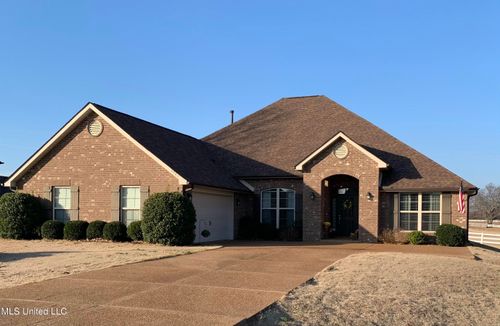 4946 Arrowhead Lane, Olive Branch, MS, 38654 | Card Image