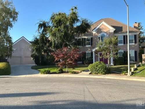 5302 Rustic Canyon St, Bakersfield, CA, 93306-7313 | Card Image