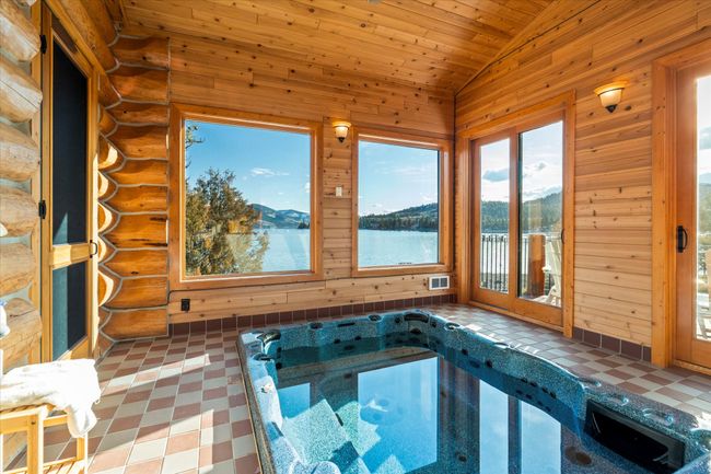 Hot tub room, adjacent to master bedroom, main level. | Image 46