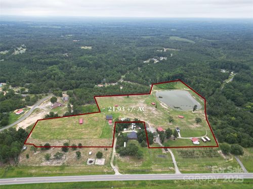 212 Guardian Way, Rockingham, NC, 28379-6006 | Card Image