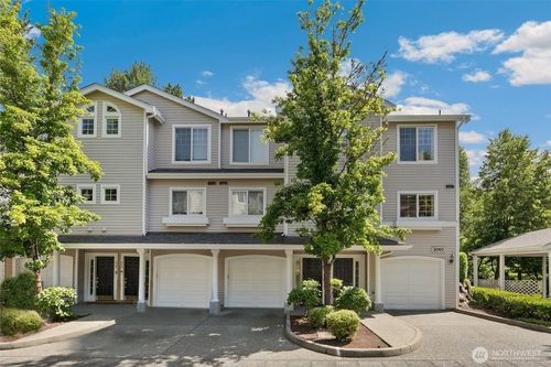 g-612-2060 132nd Ave Se, Bellevue, WA, 98005-3950 | Card Image
