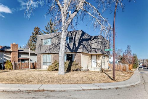 144 Silvergrove Rd Nw, Calgary, AB, T3B4K1 | Card Image
