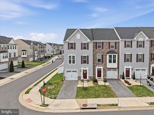 101 Trout Lily Dr, LAKE FREDERICK, VA, 22630-1906 | Card Image