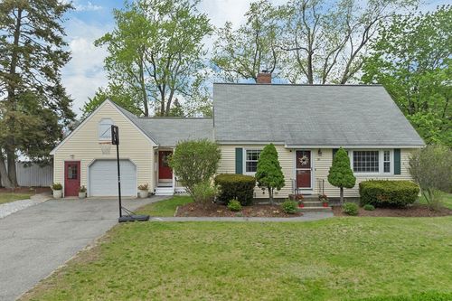 18 Buckman Dr, Chelmsford, MA, 01824-2156 | Card Image