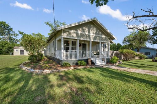 117 N Main St, Paige, TX, 78659-4326 | Card Image