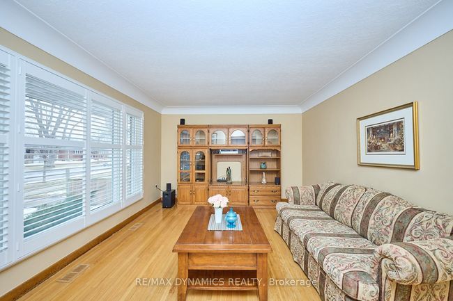 34 Barron St, House other with 3 bedrooms, 1 bathrooms and 3 parking in Welland ON | Image 7