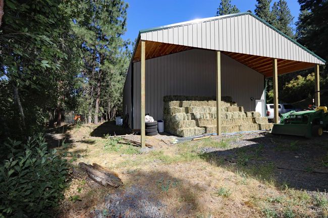 View of pole building | Image 26