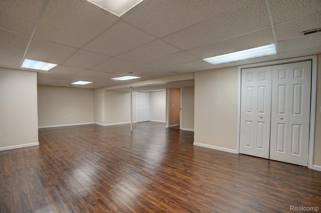 6407 Beecher Rd, Condo with 2 bedrooms, 3 bathrooms and null parking in Flint MI | Image 36