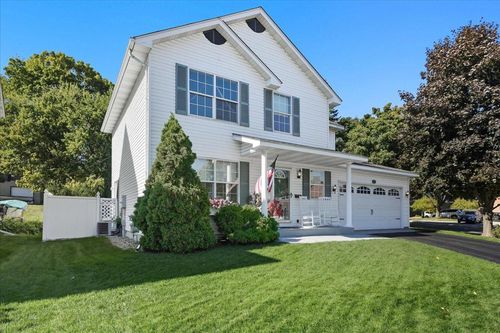 104 3rd Ave S, South Saint Paul, MN, 55075-2309 | Card Image