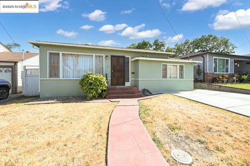 49 Hillcrest Ave, Pittsburg, CA, 94565-6501 | Card Image