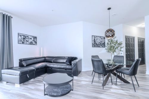 314-7275 Rue De Lunan, Brossard, QC, J4Y0N4 | Card Image