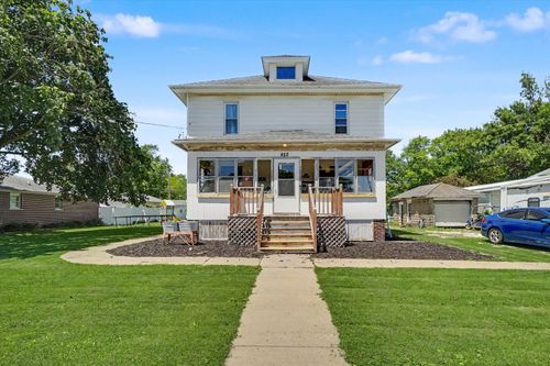 422 N 2nd St, Cissna Park, IL, 60924-9740 | Card Image