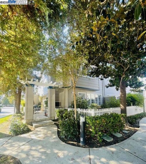 2214 Morningside Ct, Tracy, CA, 95376-2466 | Card Image