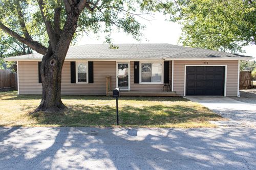 221 S Meadowlark St, Fair Grove, MO, 65648-8404 | Card Image