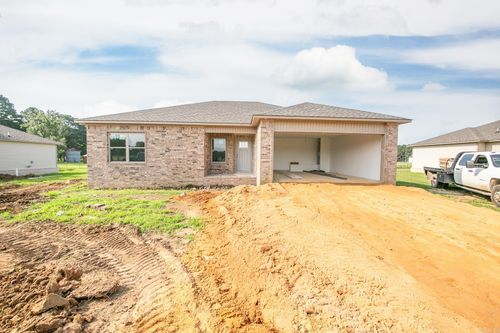 111 Lloyd Henderson Rd, Beebe, AR, 72012-9647 | Card Image