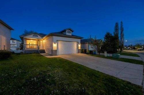 9119 Scurfield Dr Nw, Calgary, AB, T3L1X7 | Card Image