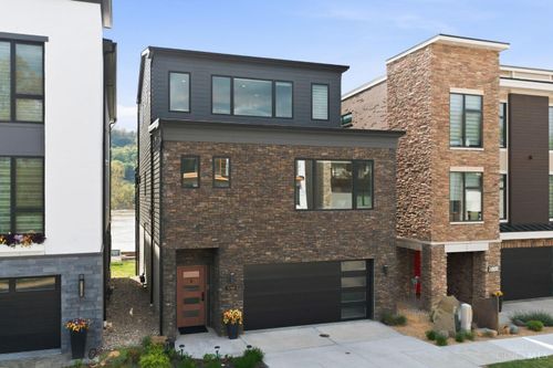 5765 Sanctuary Pl, Cincinnati, OH, 45230 | Card Image