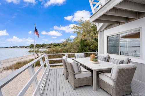 23 Scallop Ln, South Jamesport, NY, 11970-2033 | Card Image