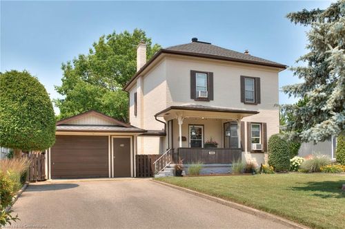 566 Dolph St N, Cambridge, ON, N3H2B2 | Card Image