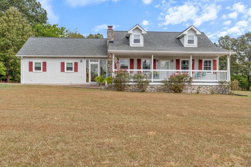 1060 Greenwood Rd, Charlotte, TN, 37036-5107 | Card Image