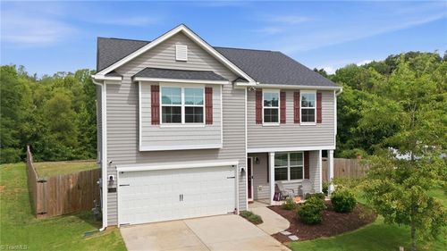 6826 Bellawood Dr, Trinity, NC, 27370-7542 | Card Image