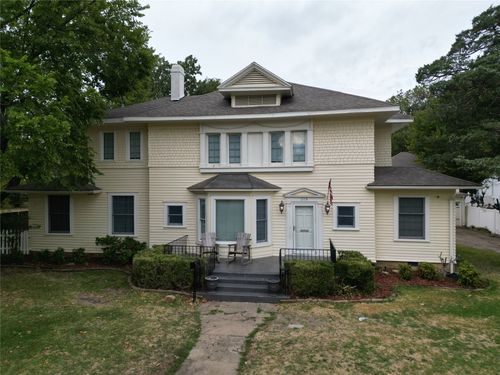 219 F St Sw, Ardmore, OK, 73401-4946 | Card Image