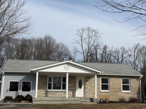 9 Murry Ct, Bedford, IN, 47421-1910 | Card Image