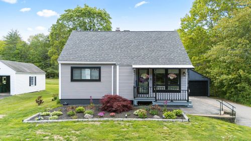 740 Portland St, Rochester, NH, 03868-8414 | Card Image
