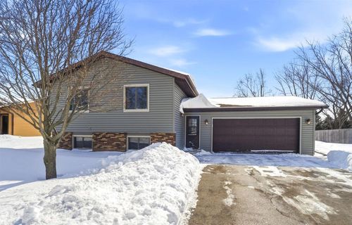 29 Hillock Court, APPLETON, WI, 54914 | Card Image