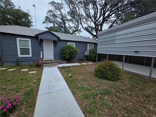 208 N 3rd Street, Fulton, TX, 78358 | Card Image
