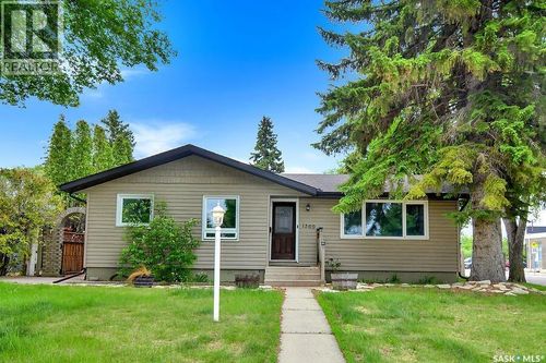 1369 East Ctr, Saskatoon, SK, S7J3A8 | Card Image