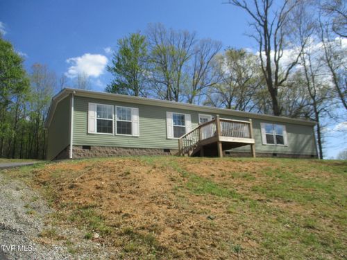 8460 Reedy Creek Rd, Bristol, VA, 24202-2426 | Card Image
