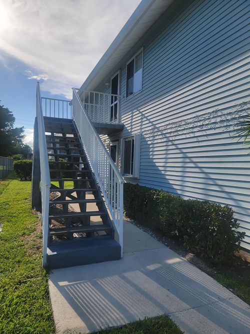 109-109 Se Village Dr, Port St. Lucie, FL, 34952-7703 | Card Image