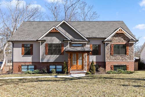 3300 Westside Country Dr, Fort Oglethorpe, GA, 30742-3417 | Card Image