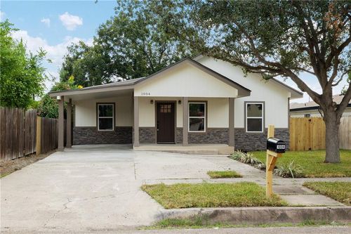 1004 N Francisco Ave, Mission, TX, 78572-4262 | Card Image